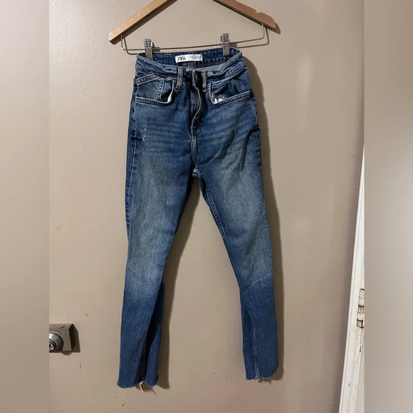 Zara Denim - ZARA Jeans Raw Hem Size 2